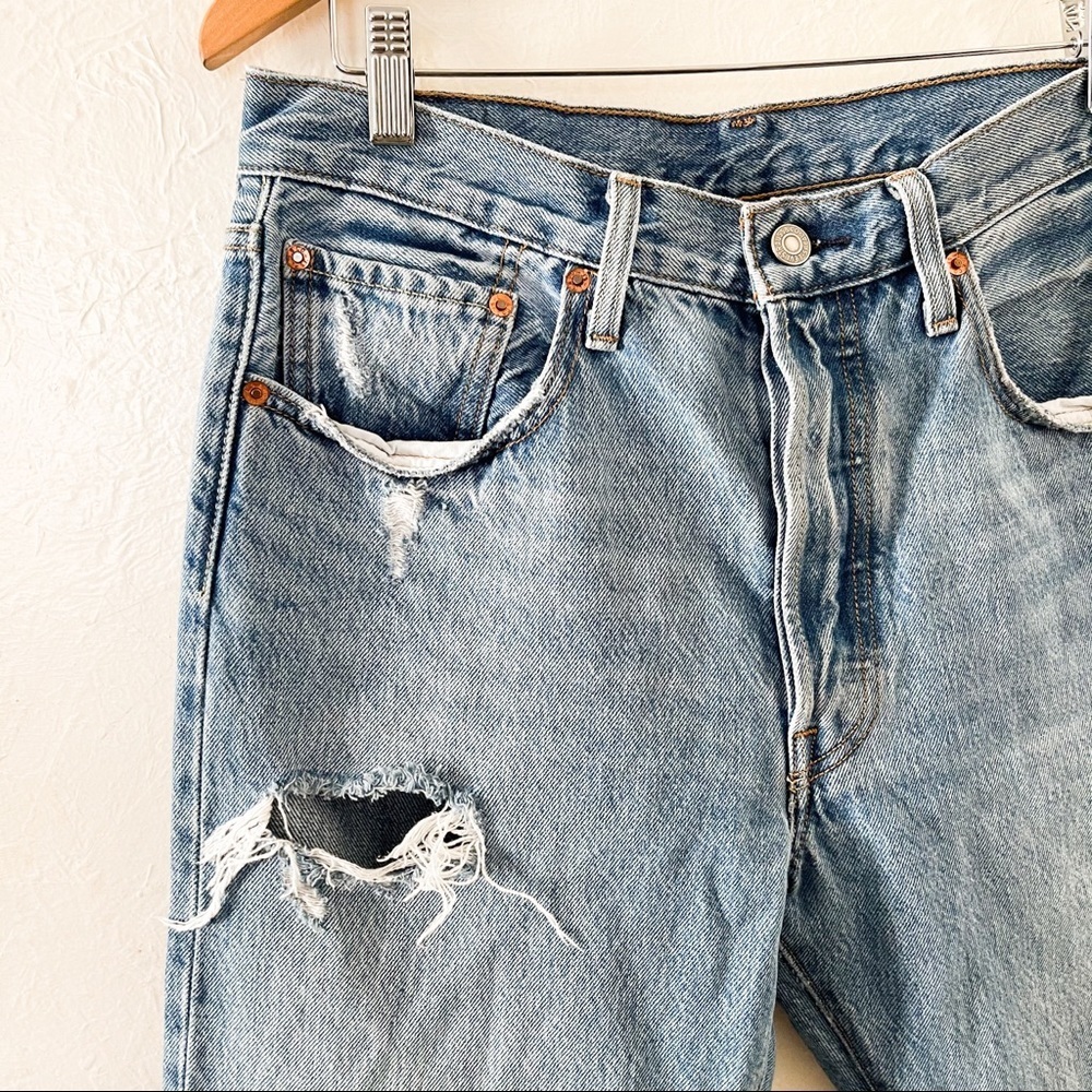 Levi’s 501 High Rise Distressed Button Fly Jeans - Picture 8 of 11
